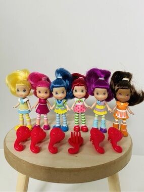 Strawberry Shortcake 3” Dolls Figures Dresses Brushes Accessories Lot Complete